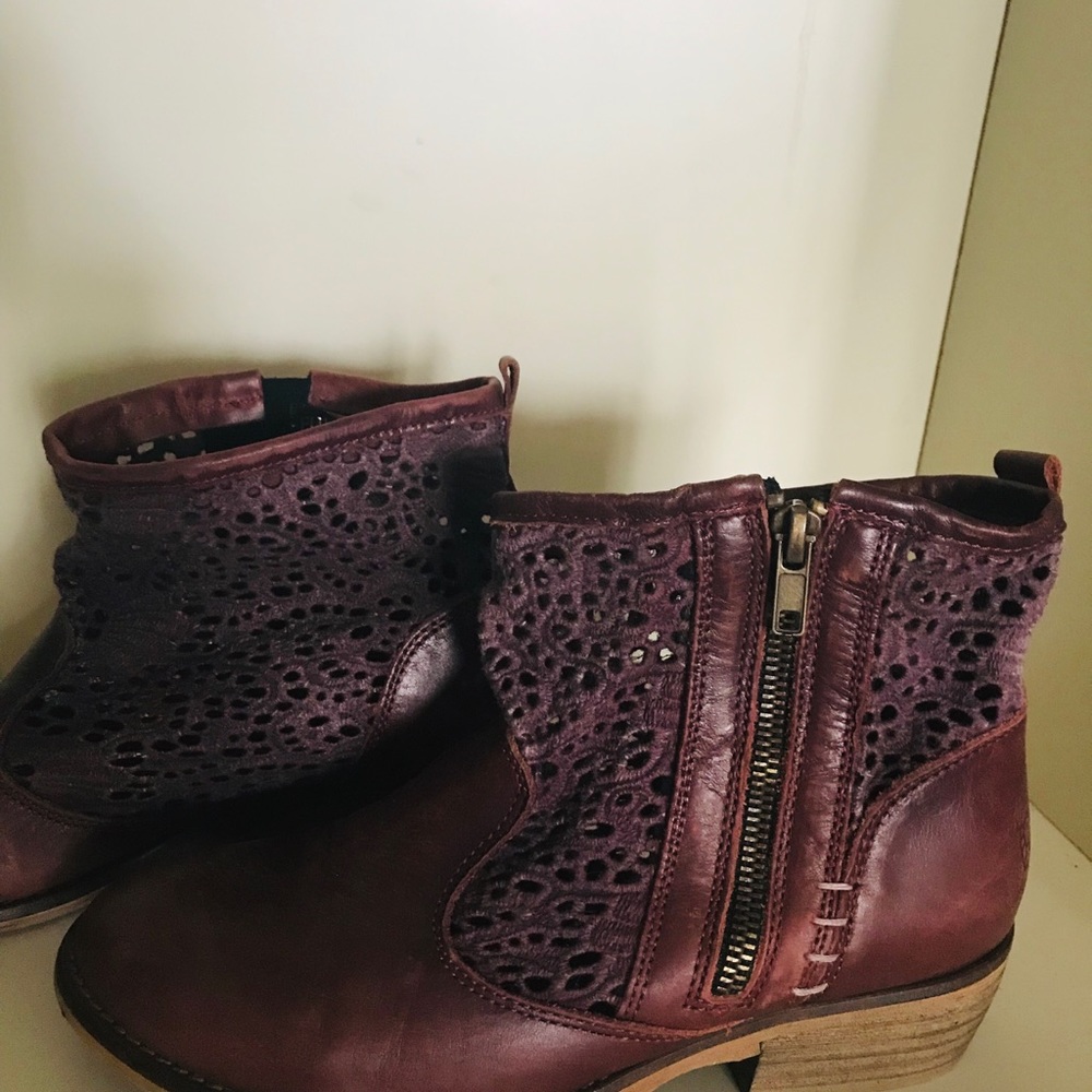 Maroon Booties - made in Spain - beautiful leather - Picture 6 of 8